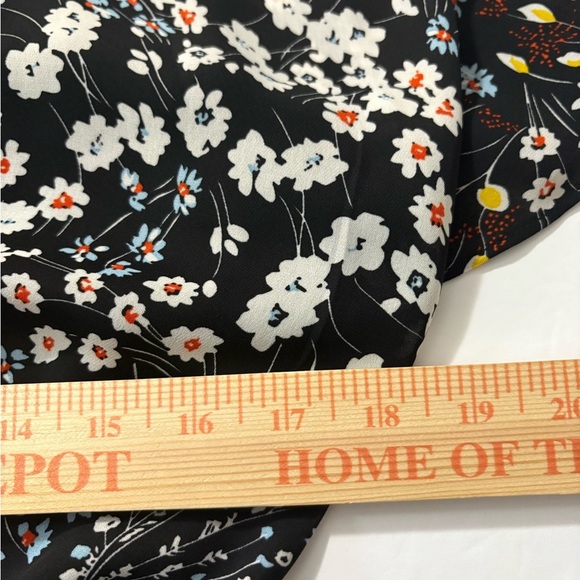 Parker Black and White Flutter Sleeve V-Neck w/ Tie Tiered Mini Dress. Back Zip - Picture 8 of 16